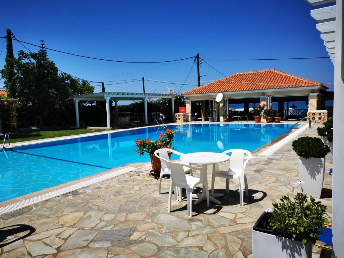 Nafsika Hotel Agios Stefanos Avliotes  Esterno foto
