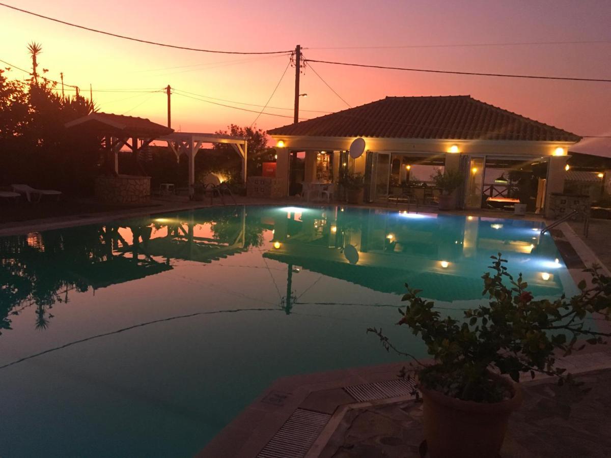 Nafsika Hotel Agios Stefanos Avliotes  Esterno foto